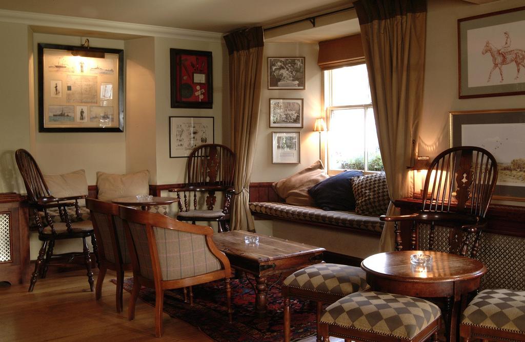 The Royal Hotel Криф Экстерьер фото
